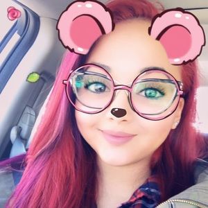 Meet your Posher, Jurika